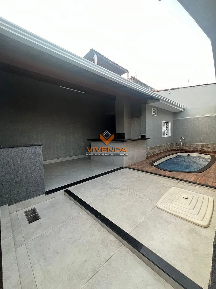 Casa, 3 quartos, 200 m² - Foto 1