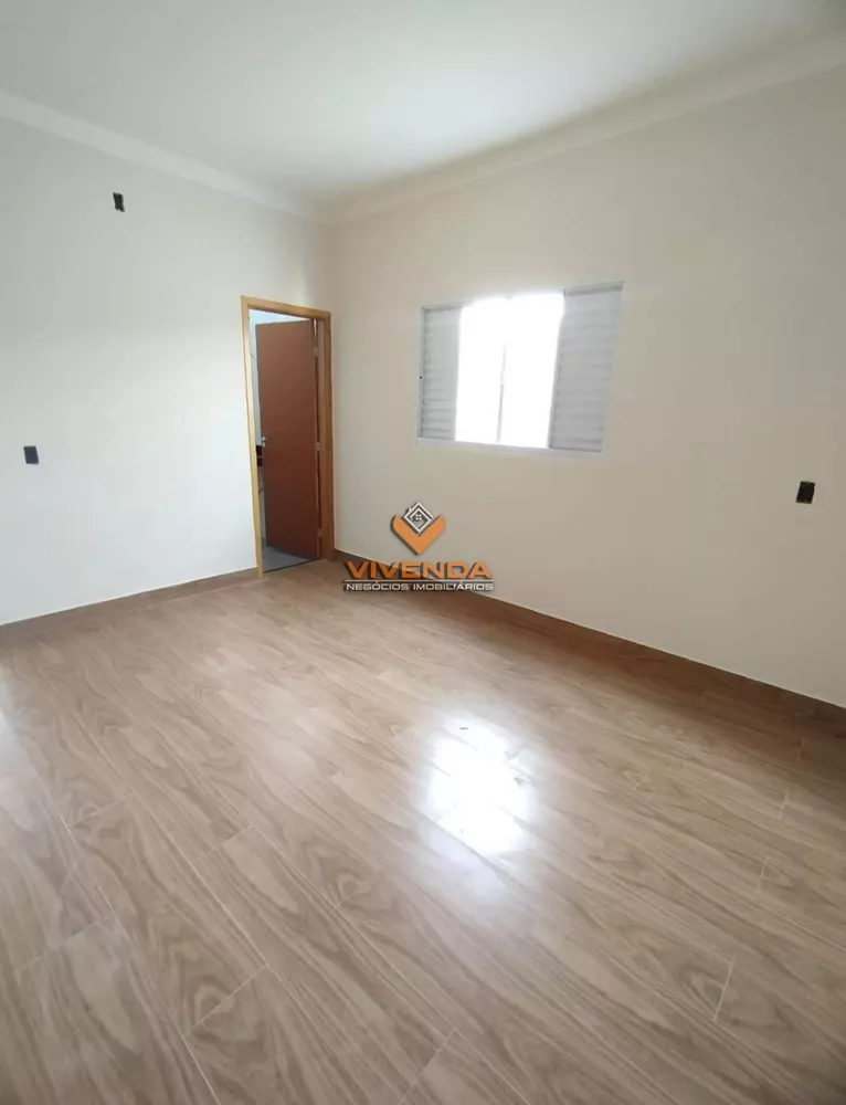 Casa à venda com 2 quartos, 78m² - Foto 4