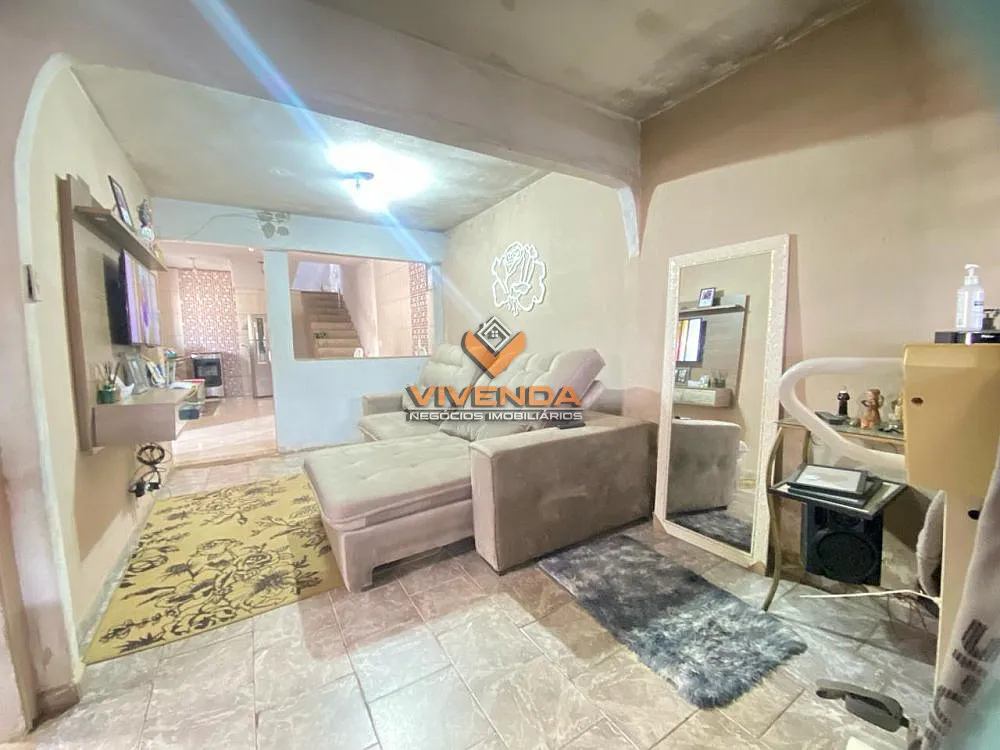 Casa, 5 quartos, 164 m² - Foto 1