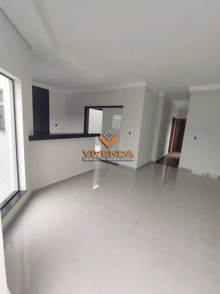 Casa à venda com 3 quartos, 88m² - Foto 5