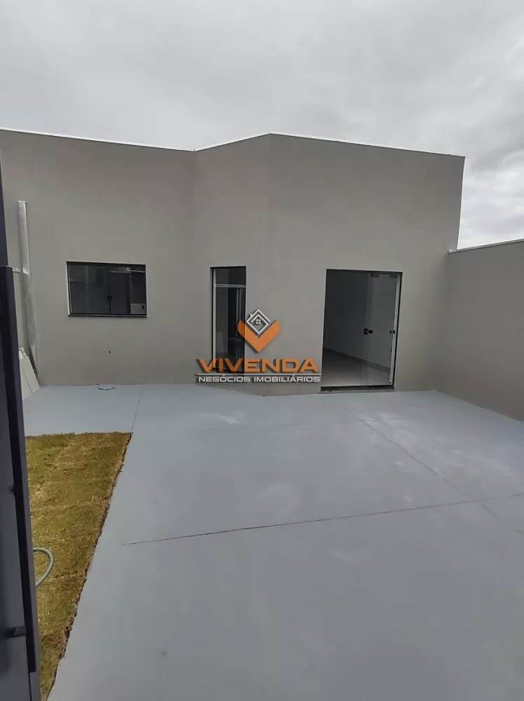 Casa à venda com 3 quartos, 88m² - Foto 2