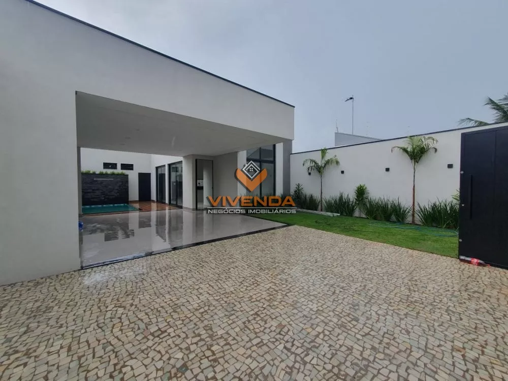 Casa à venda com 3 quartos, 139m² - Foto 1