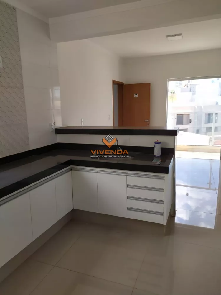 Apartamento à venda com 3 quartos, 82m² - Foto 1