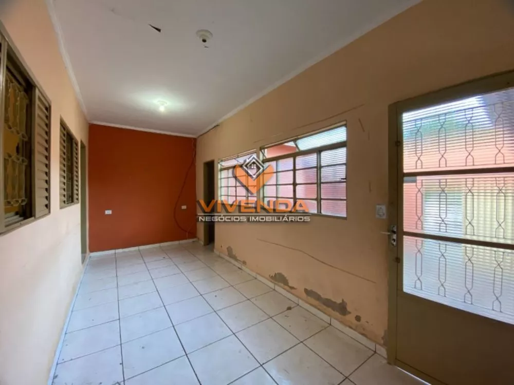 Casa à venda com 3 quartos, 65m² - Foto 2