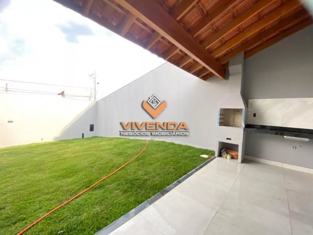 Casa à venda com 3 quartos, 130m² - Foto 2