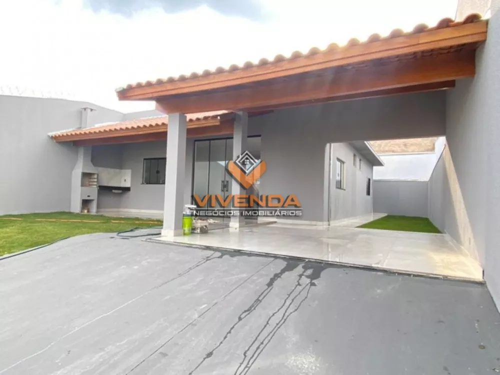 Casa à venda com 3 quartos, 130m² - Foto 1