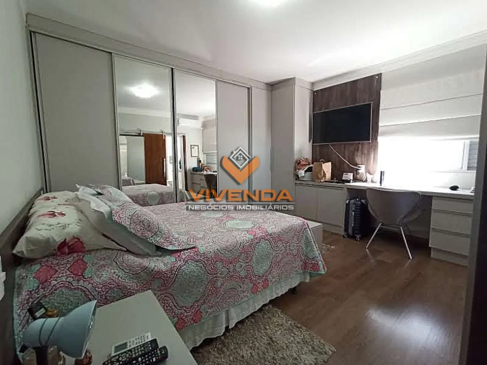 Casa, 3 quartos, 250 m² - Foto 10