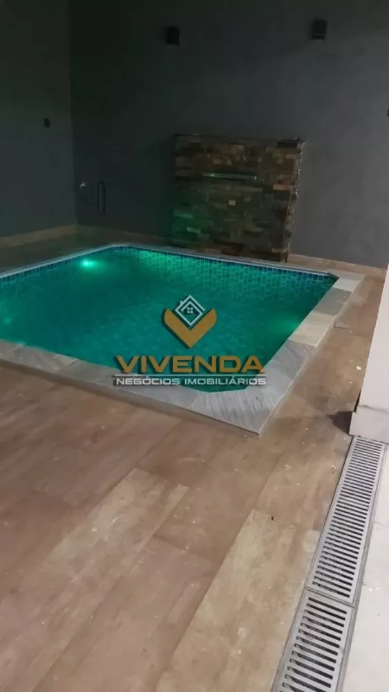 Casa à venda com 3 quartos, 135m² - Foto 2