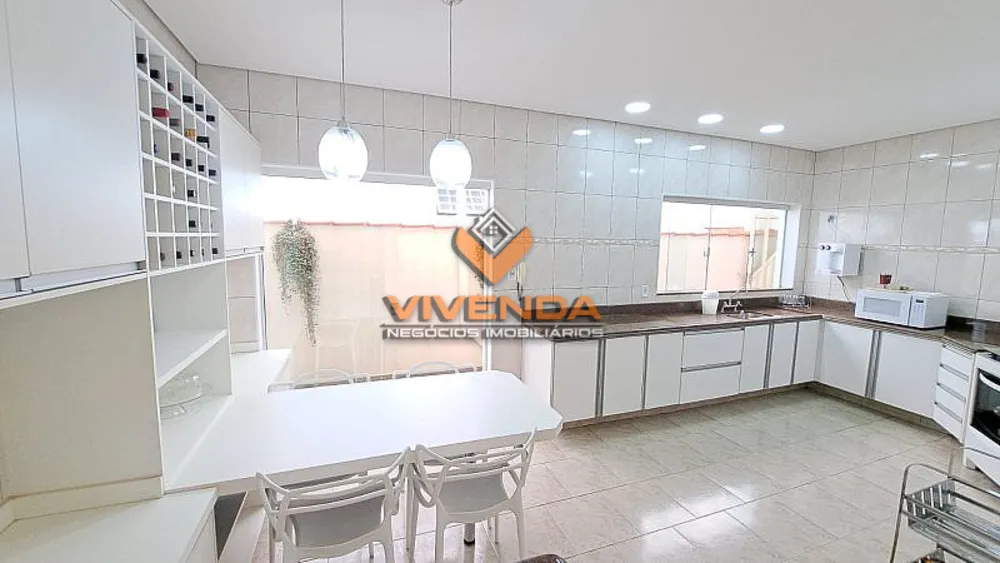 Casa, 3 quartos, 300 m² - Foto 7