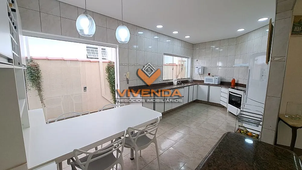 Casa, 3 quartos, 300 m² - Foto 6