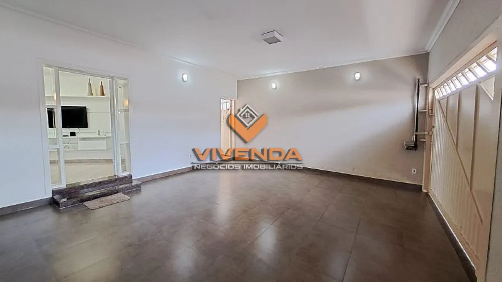 Casa, 3 quartos, 300 m² - Foto 1