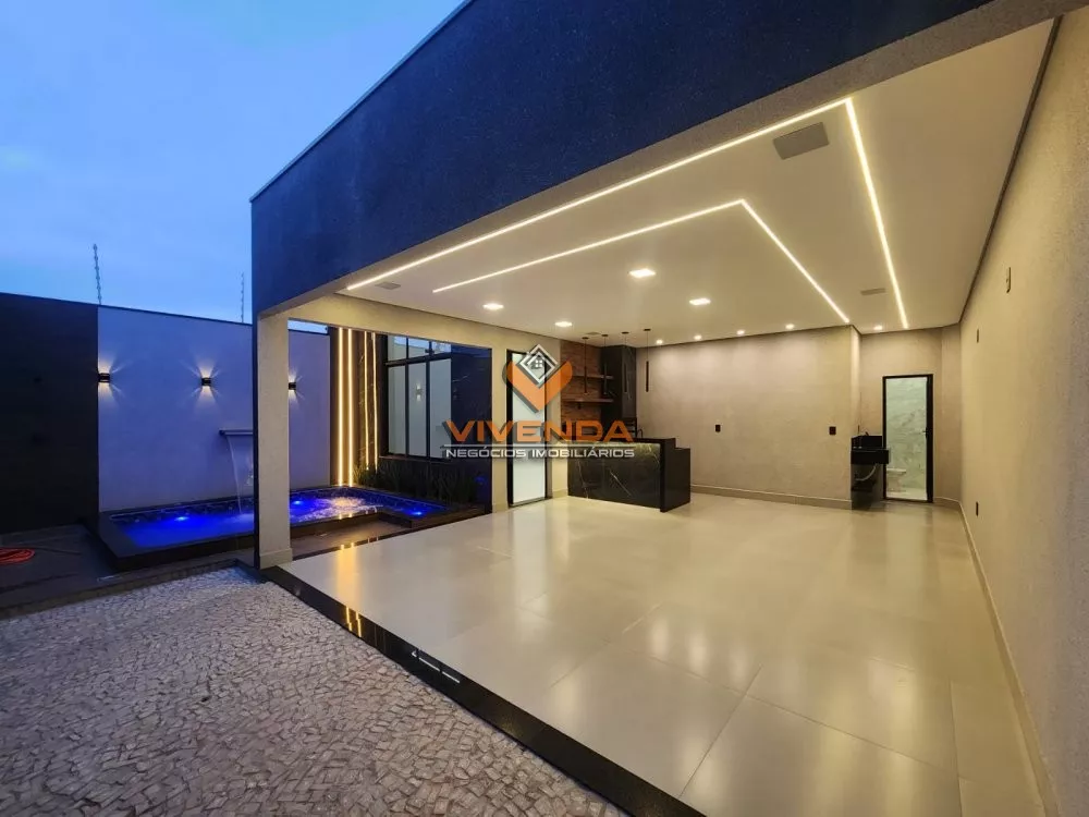 Casa à venda com 3 quartos, 144m² - Foto 1