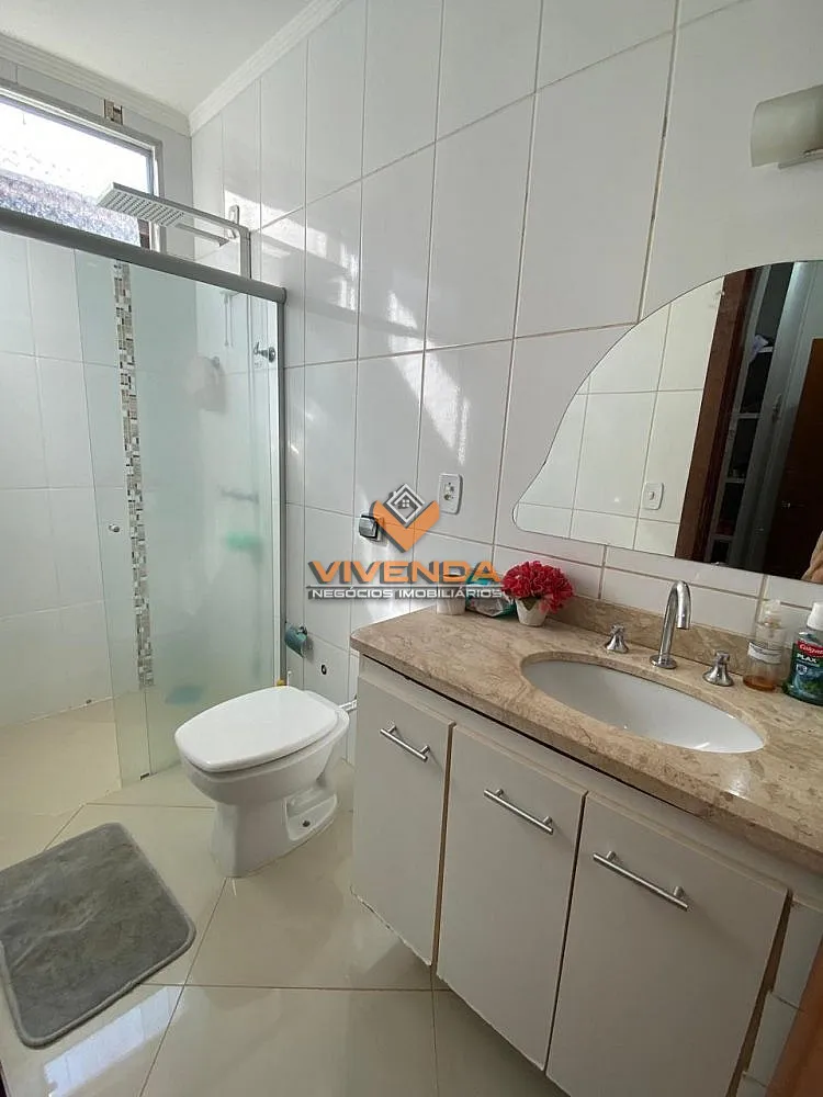 Casa, 4 quartos, 250 m² - Foto 12