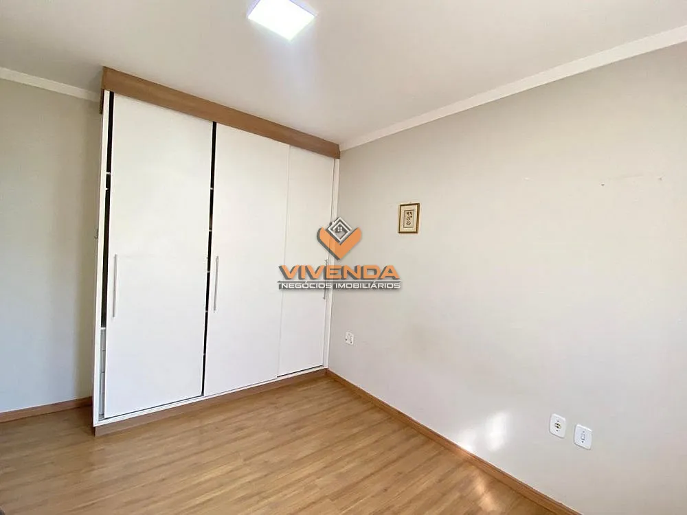 Casa, 4 quartos, 250 m² - Foto 9