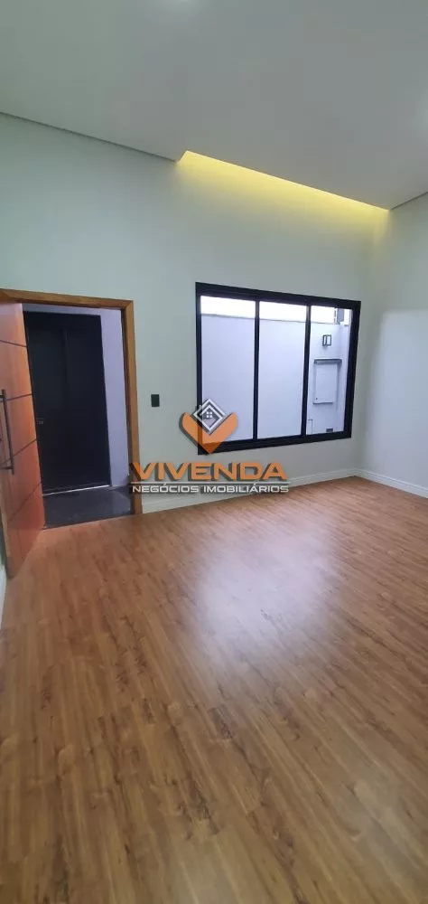 Casa à venda com 2 quartos, 120m² - Foto 4