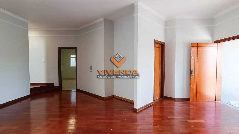 Casa, 4 quartos, 206 m² - Foto 3