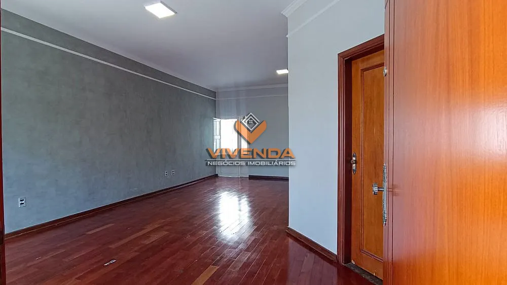 Casa, 4 quartos, 206 m² - Foto 4