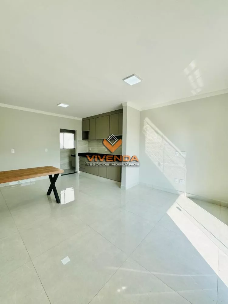 Apartamento à venda com 2 quartos, 61m² - Foto 4