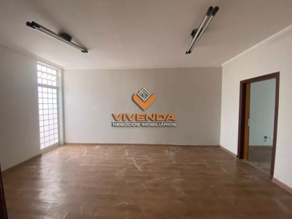 Prédio Inteiro à venda, 160m² - Foto 2