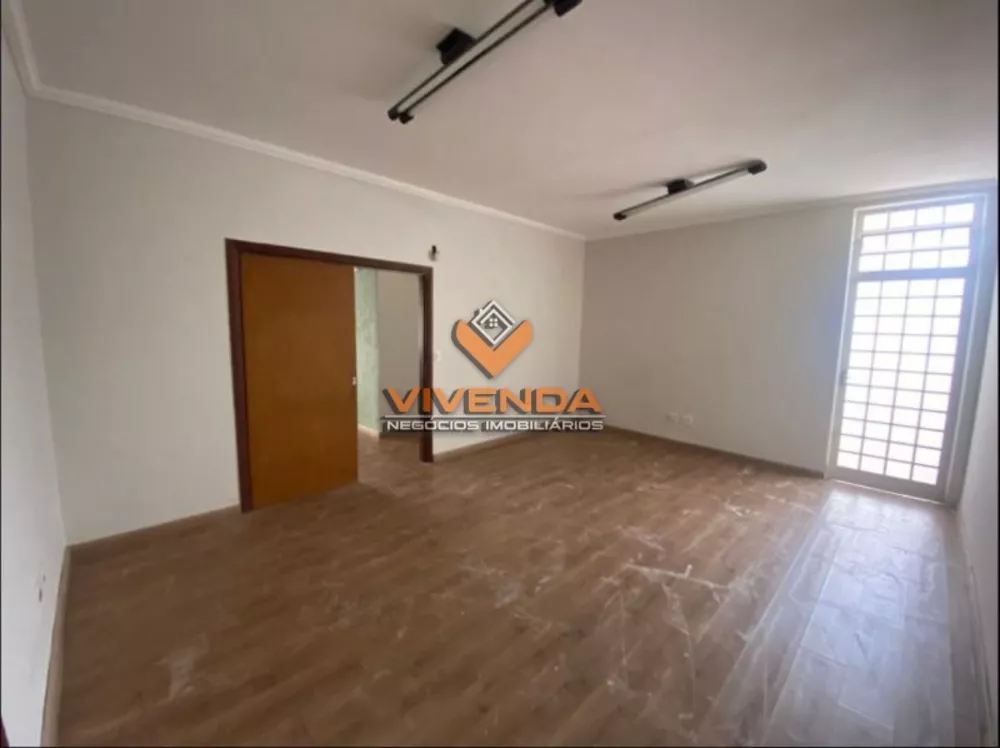 Prédio Inteiro à venda, 160m² - Foto 3