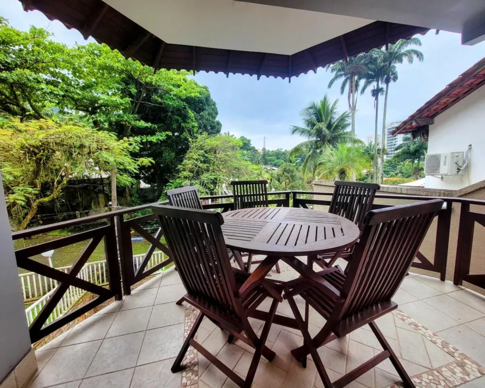 Casa, 4 quartos, 351 m² - Foto 1