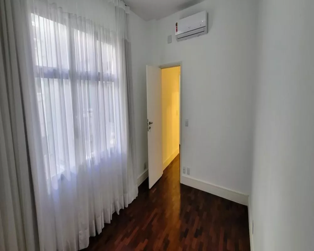 Apartamento, 3 quartos, 150 m² - Foto 1