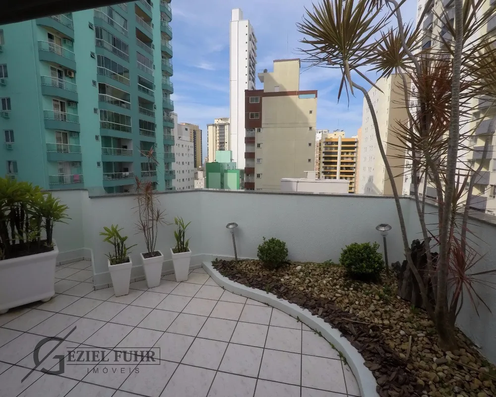 Cobertura, 4 quartos, 210 m² - Foto 1