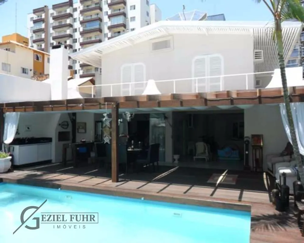 Casa, 4 quartos, 350 m² - Foto 1