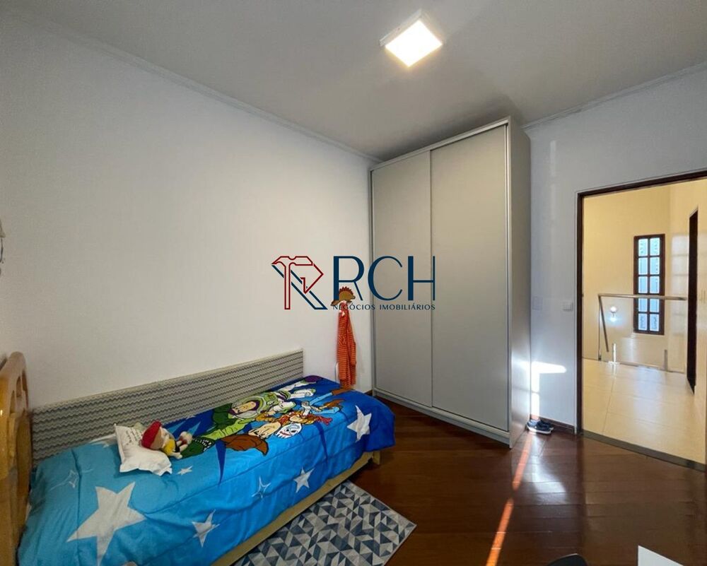Casa à venda com 4 quartos, 220m² - Foto 8