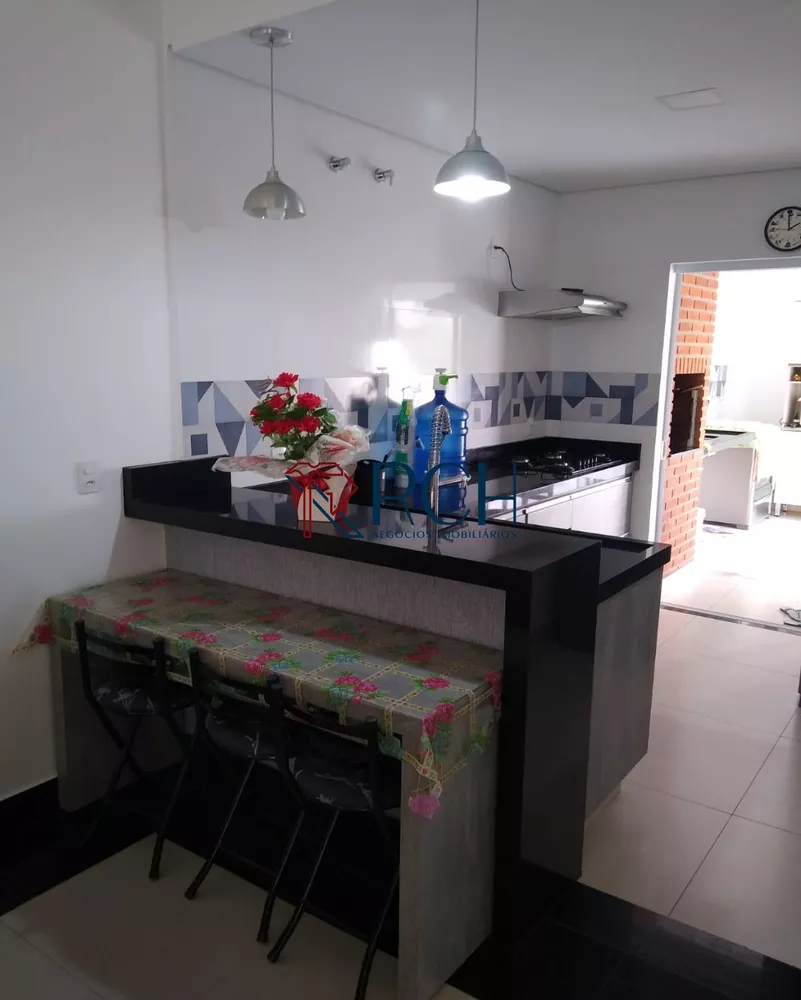 Casa à venda com 3 quartos, 107m² - Foto 5