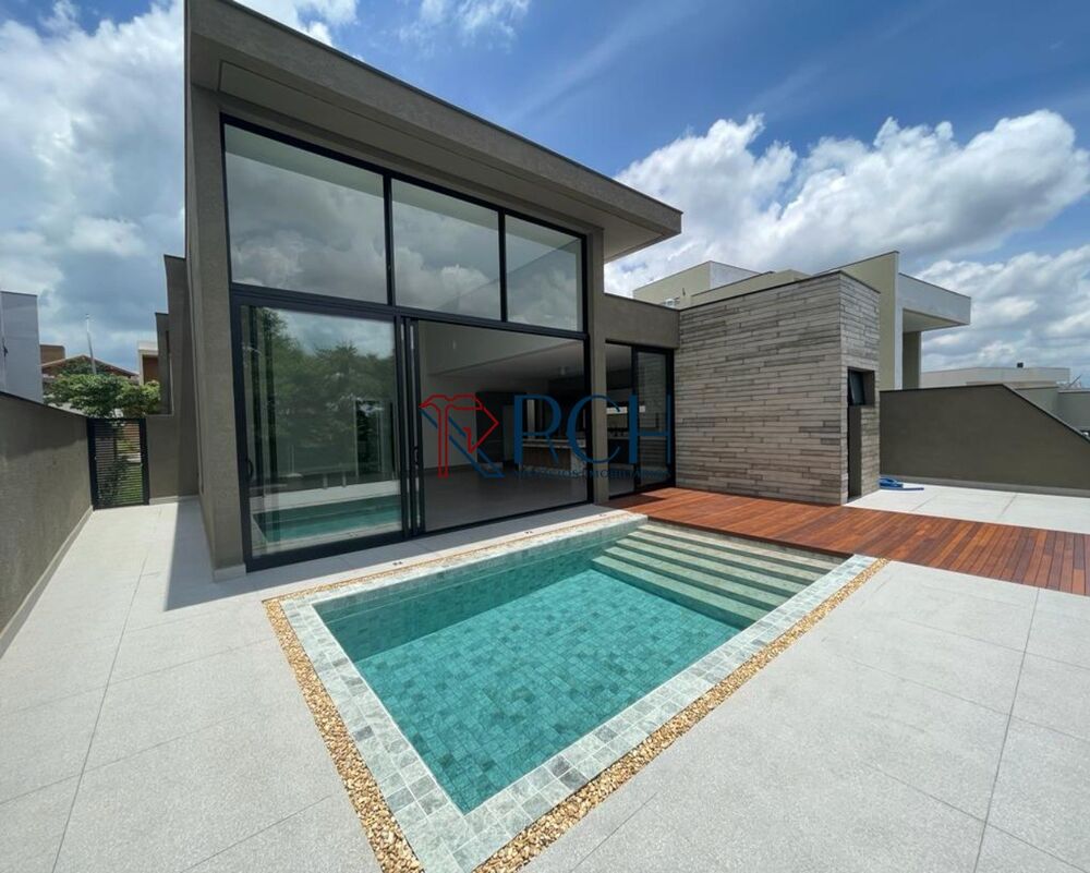 Casa à venda com 3 quartos, 285m² - Foto 1