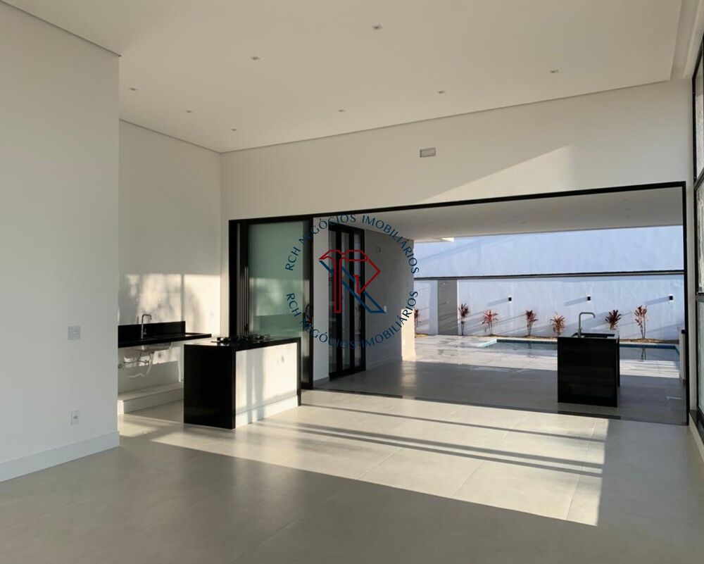 Casa à venda com 3 quartos, 244m² - Foto 5