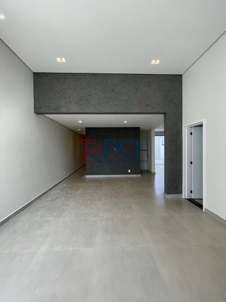 Casa à venda com 3 quartos, 170m² - Foto 2