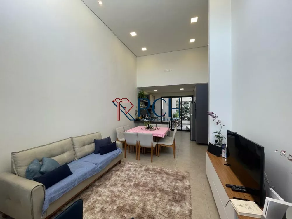 Casa à venda com 3 quartos, 110m² - Foto 1