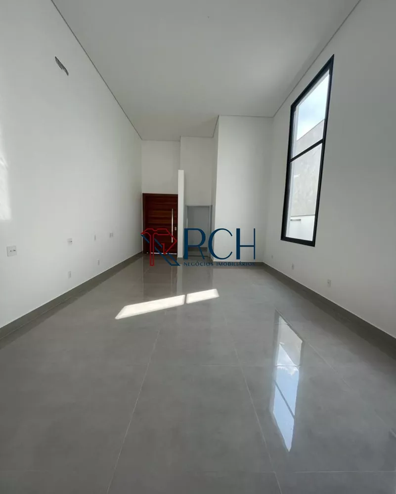 Casa à venda com 3 quartos, 240m² - Foto 4