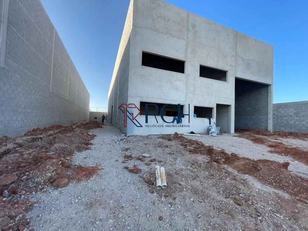 Depósito-Galpão-Armazém para alugar, 750m² - Foto 2