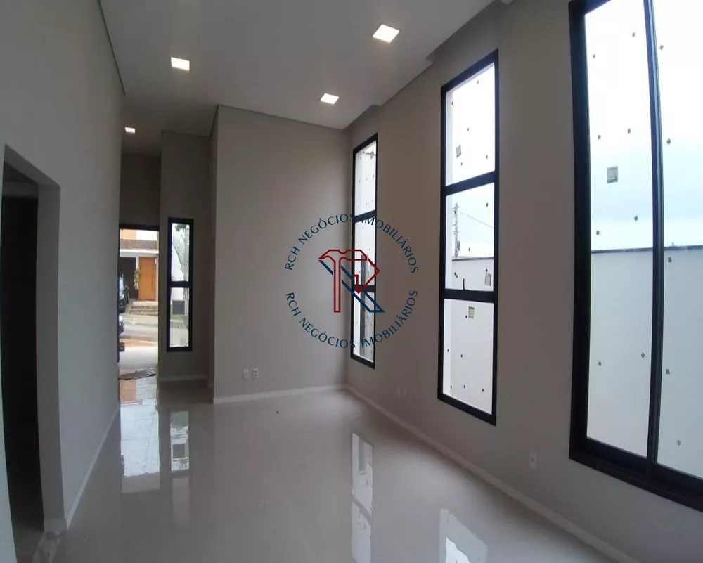 Casa à venda com 3 quartos, 170m² - Foto 2