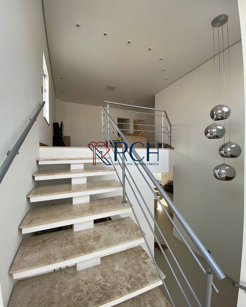 Casa à venda com 4 quartos, 300m² - Foto 9