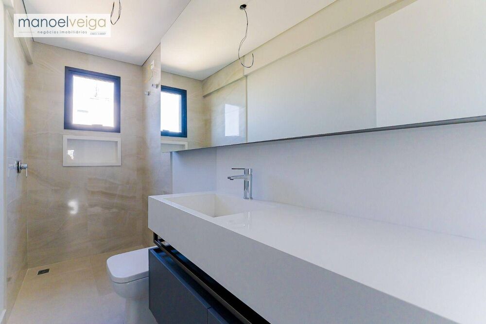 Apartamento à venda com 3 quartos, 193m² - Foto 1