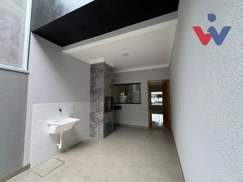 Casa à venda com 3 quartos, 80m² - Foto 2