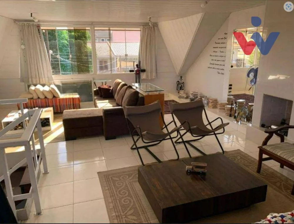 Casa à venda com 3 quartos, 130m² - Foto 2