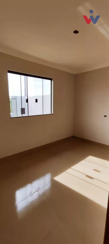 Casa à venda com 2 quartos, 60m² - Foto 7