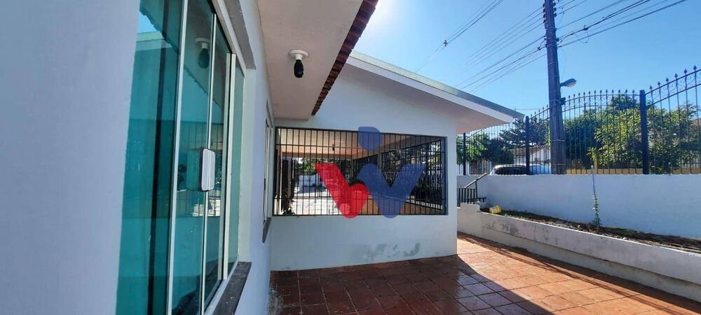 Casa à venda com 2 quartos, 170m² - Foto 4