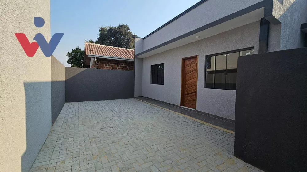 Casa à venda com 3 quartos, 73m² - Foto 1