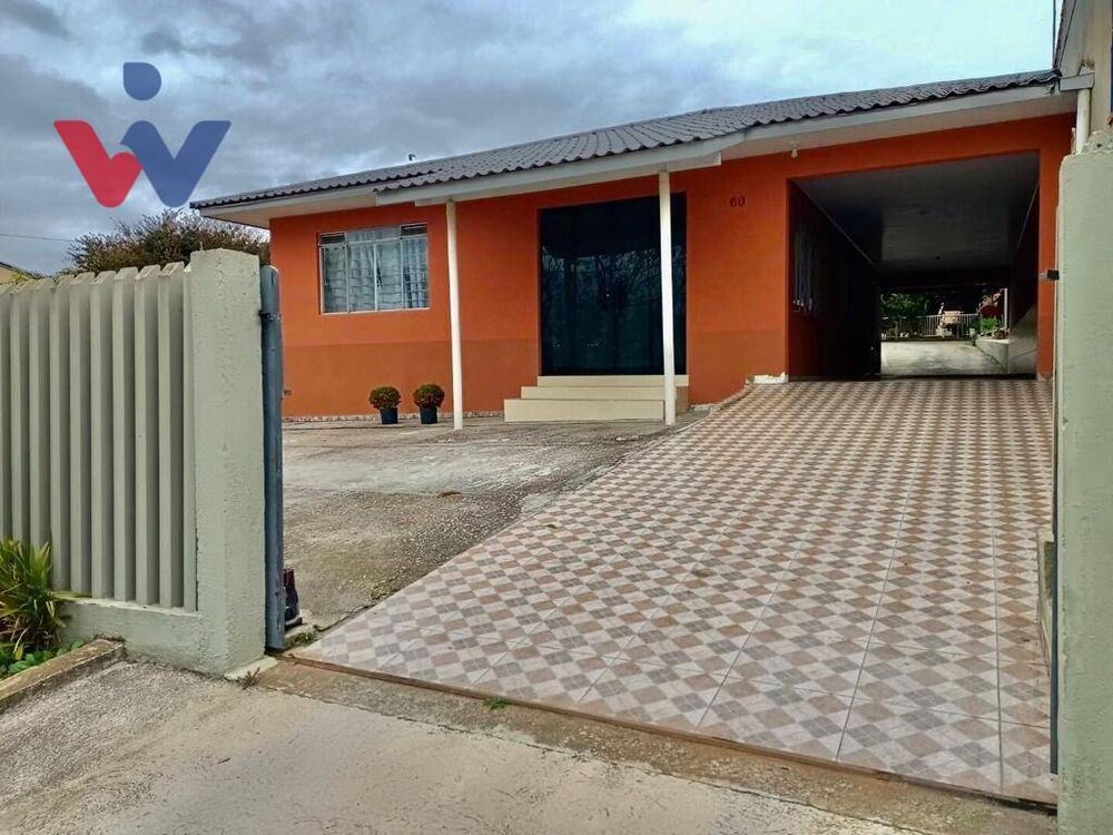 Casa de Condomínio à venda com 5 quartos, 221m² - Foto 1