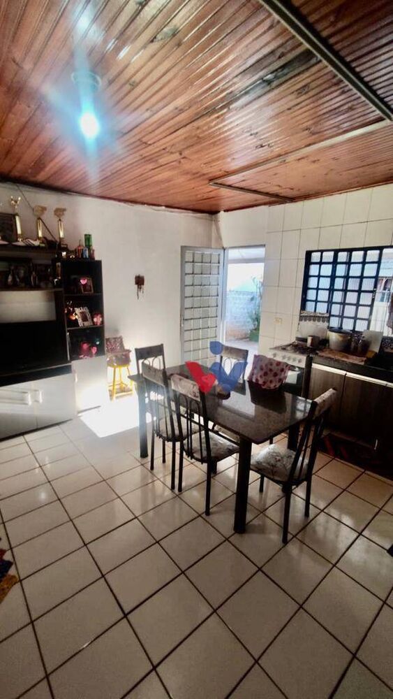 Casa à venda com 22 quartos, 68m² - Foto 2