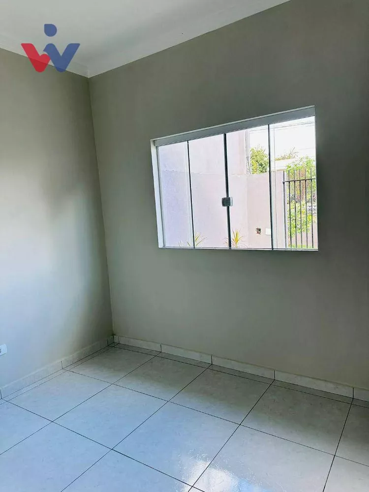 Casa à venda com 3 quartos, 70m² - Foto 6