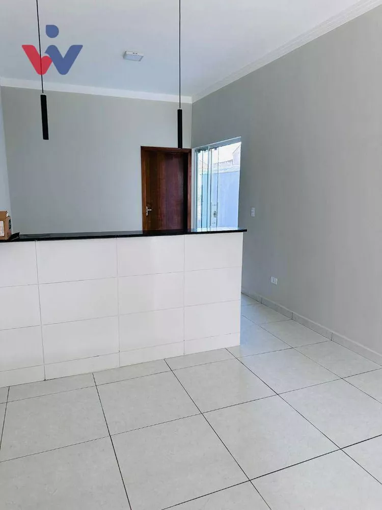 Casa à venda com 3 quartos, 70m² - Foto 7