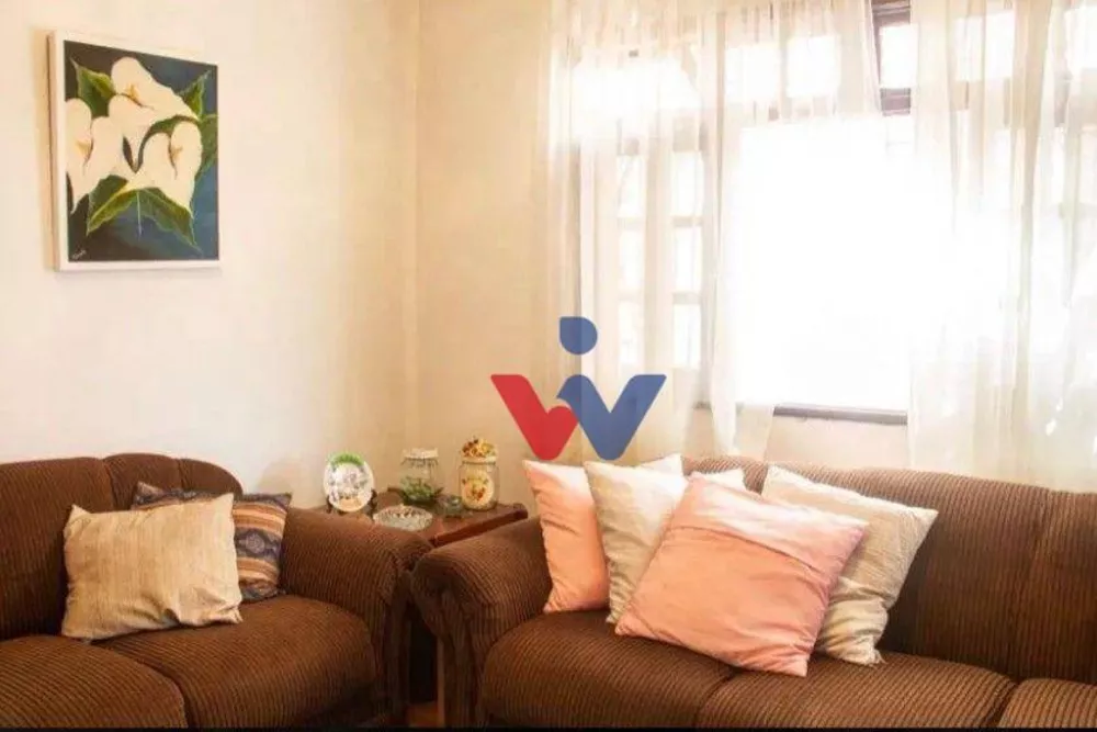 Casa à venda com 4 quartos, 280m² - Foto 4