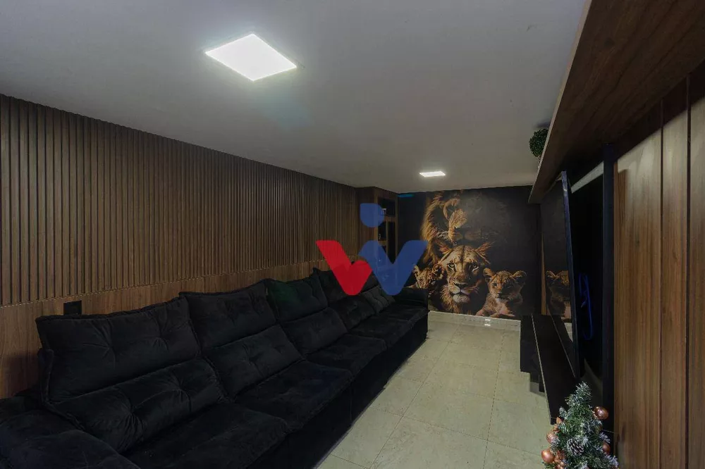 Sobrado à venda com 5 quartos, 265m² - Foto 1